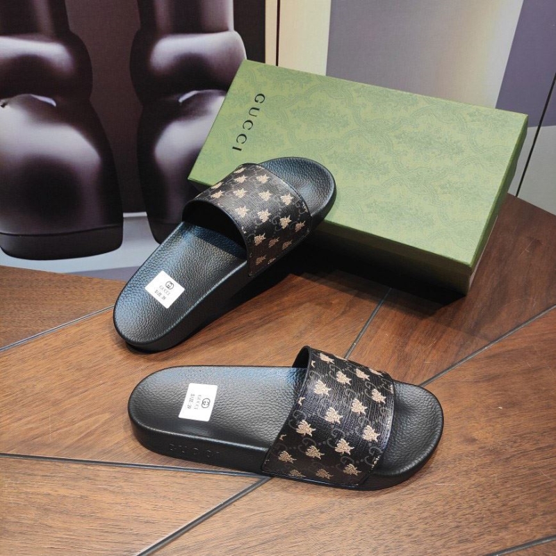 G*u*i slippers